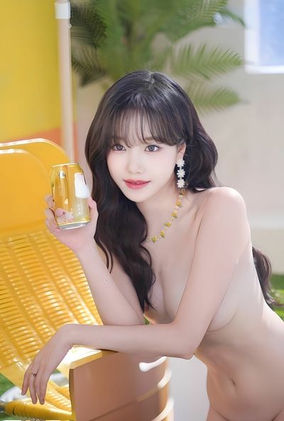 Yuri - naked
