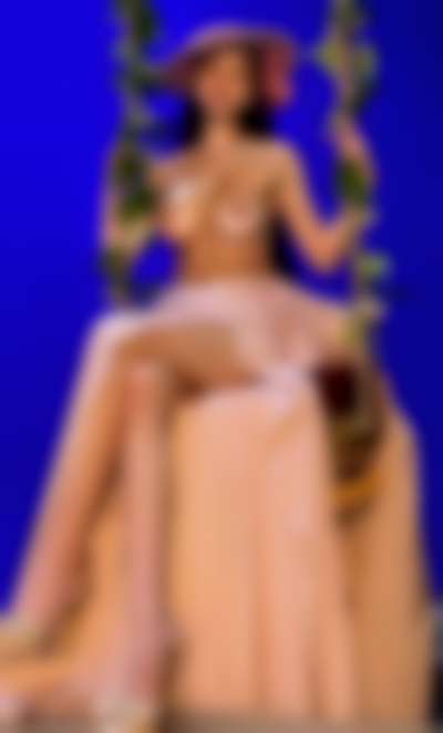 Mina - nude