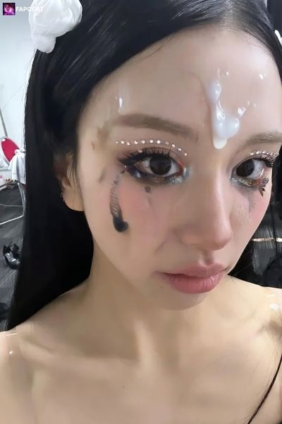 Chaeyoung - cum on face