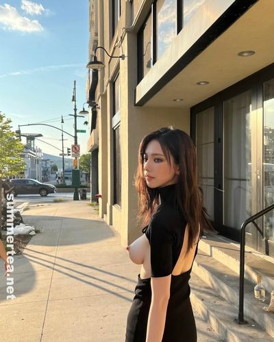 Karina - naked
