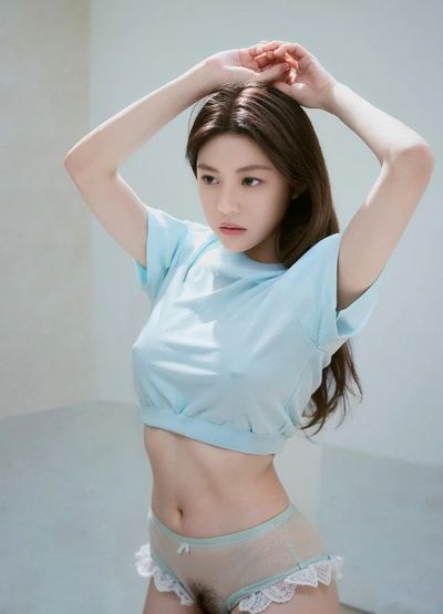 Go Yoon Jung - naked