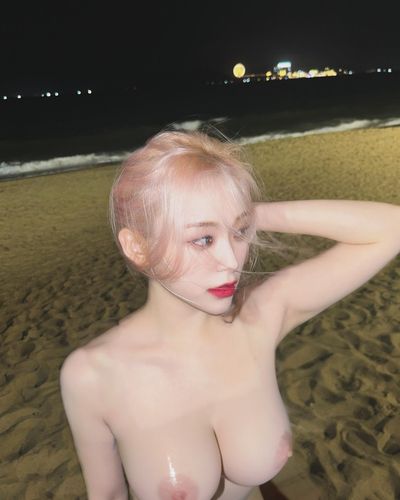 Gahyeon - big boobs