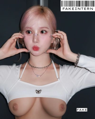 Eunha - shows tits
