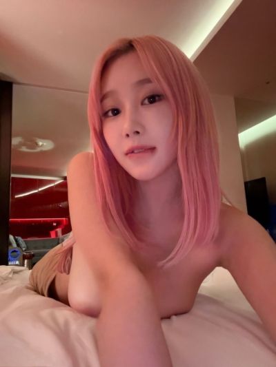 Giselle - naked
