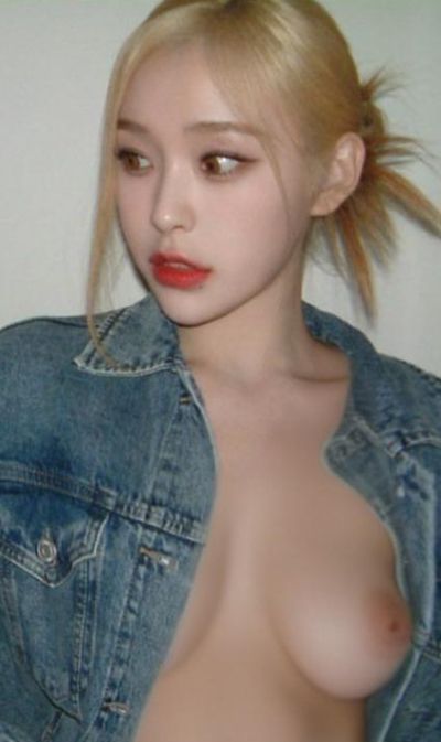 Gahyeon - naked