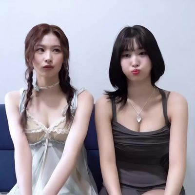 shows boobs
