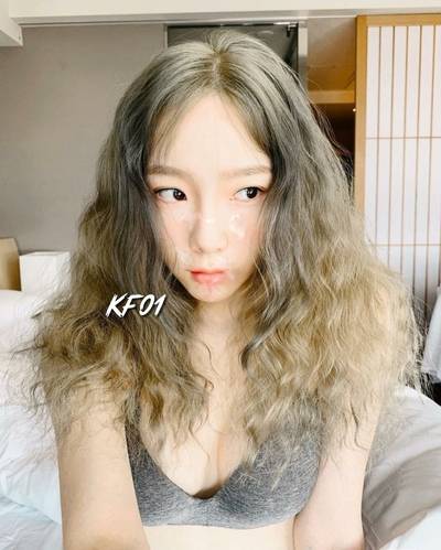 Taeyeon - cum on face
