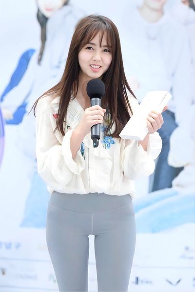 Kim So-hyun - softcore