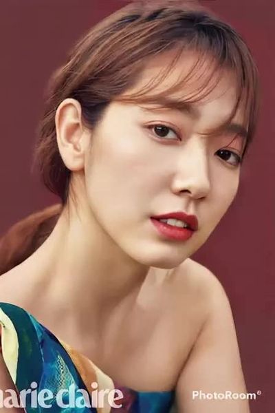 Park Shin-hye - blowjob