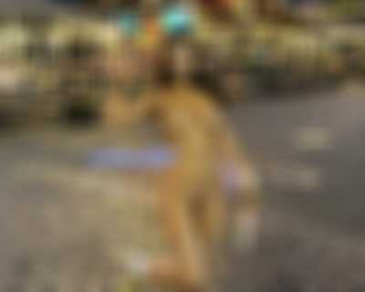 Seungyeon - public nude