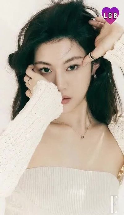 Go Yoon Jung - big boobs