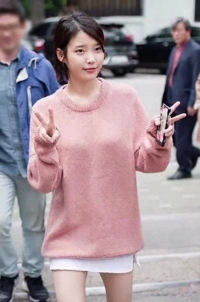 IU - public nude
