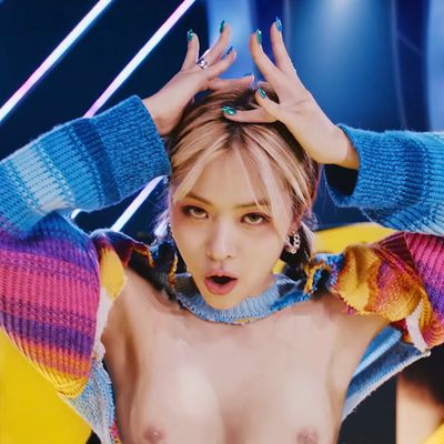 Ryujin - shows tits