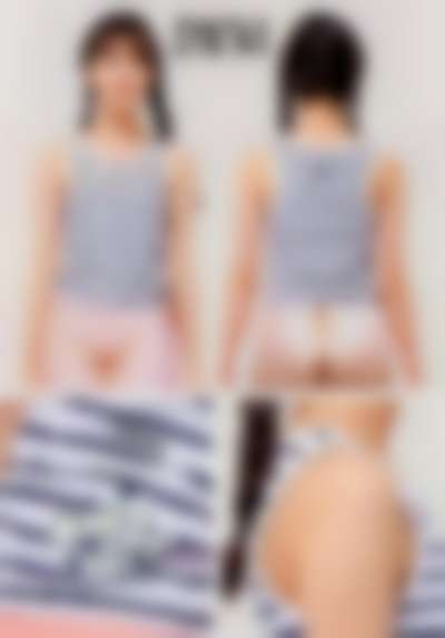 Jiheon - shows pussy