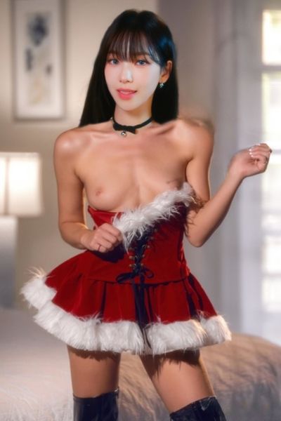 Karina - shows tits
