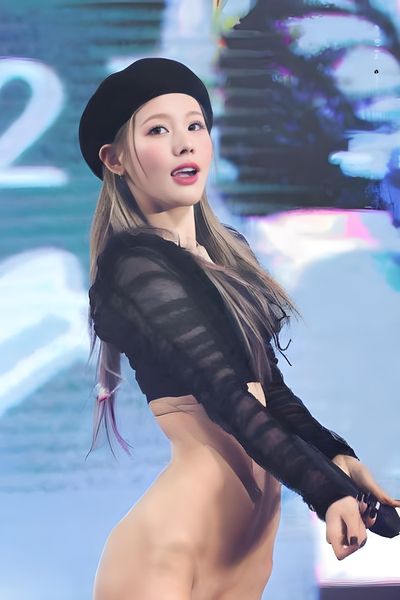 Miyeon - nude